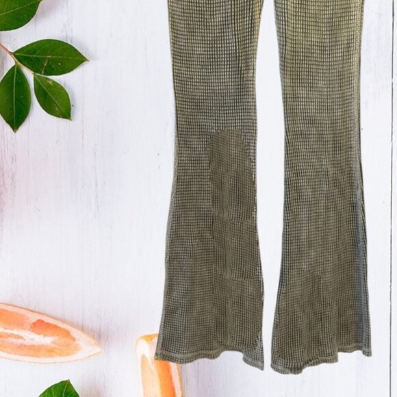 Wild Fable ButterBliss High-Waist Flared Thermal Leggings - Picture 4 of 7